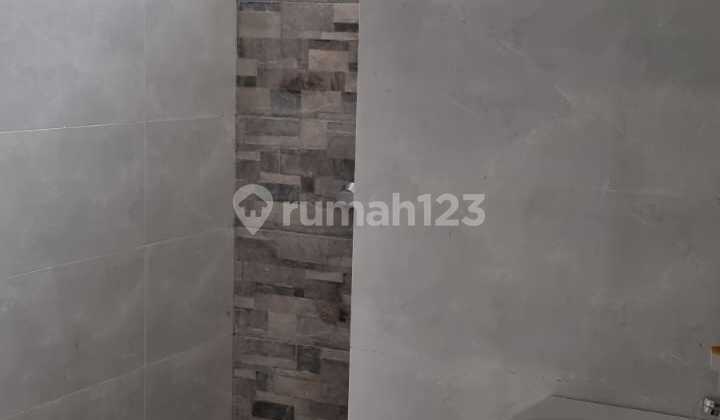 A105. Dijual Rumah Baru Gress Modern Minimalis Medokan Asri Barat 2