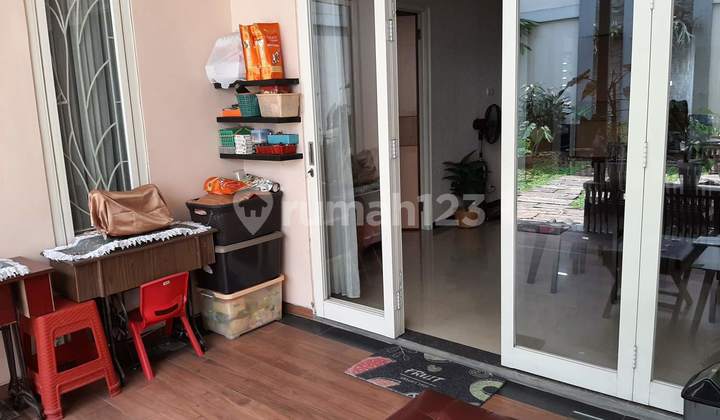 A010. Dijual Rumah Cantik Siap Huni Kutisari Indah Utara 2
