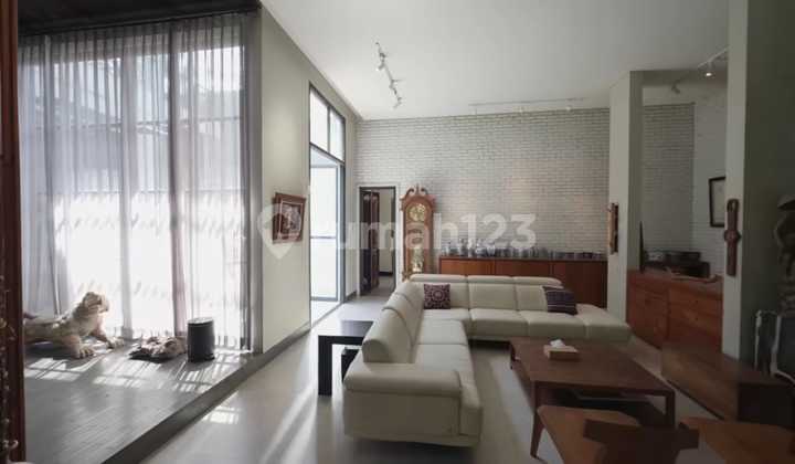 Aristotle's Corner House in Gading Serpong 2