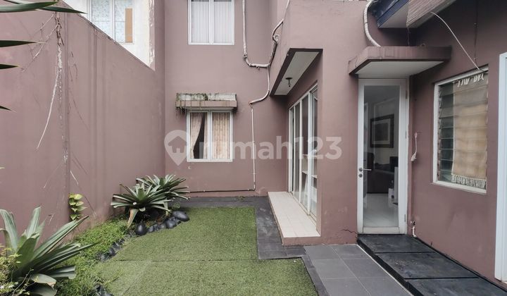 Rumah Cluster Cosmo The Icon Rapih Siap Huni Semi Furnished Deket Jalan Blvd 2