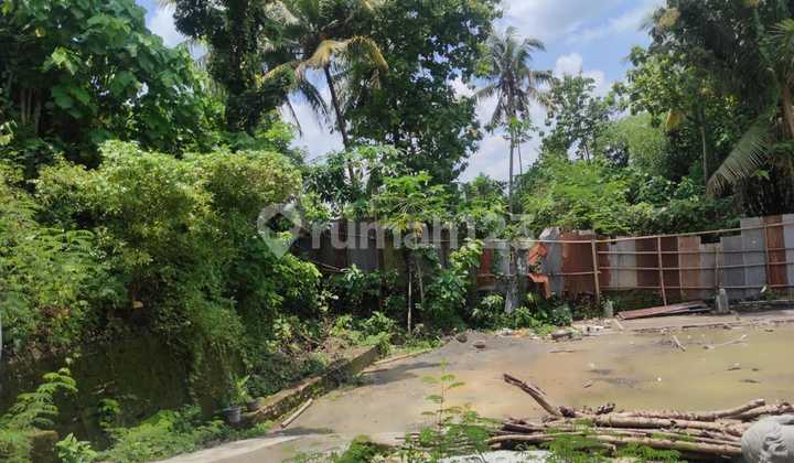 Investment in 1,420 m² of Land in Bantul Near the City & Public Facilities Investment in 1,420 m² of Land in Bantul Near the City & Public Facilities