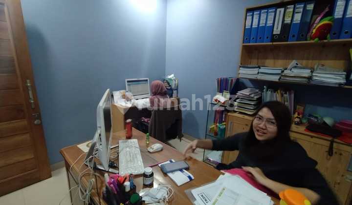 Luxurious 2-Story House in Sleman Near Maguwoharjo Stadium & Campus 2