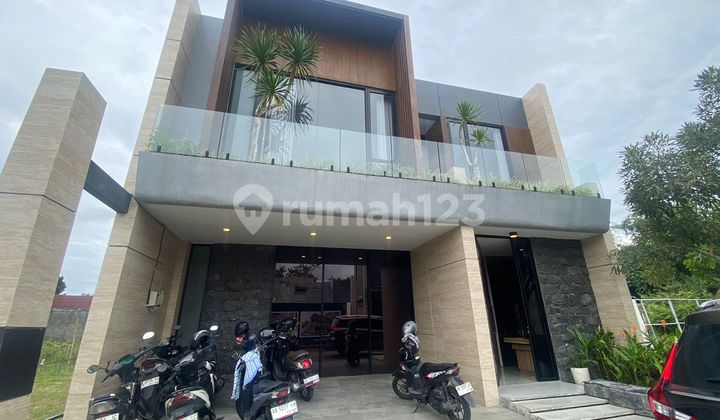 Dijual Rumah di Dalam Cluster Perumahan Mewah Sleman Dijual Rumah di Dalam Cluster Perumahan Mewah Sleman