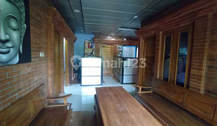 Hunian Mewah 2 Lantai 300M² Area Stadion Maguwoharjo Dekat Fasilitas Pendidikan Unggulan 2