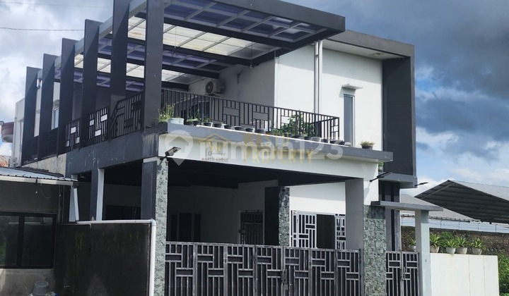 Luxurious Fully Furnished Ready-to-Occupy House Near Artos Mall Magelang - Strategic City Center Location