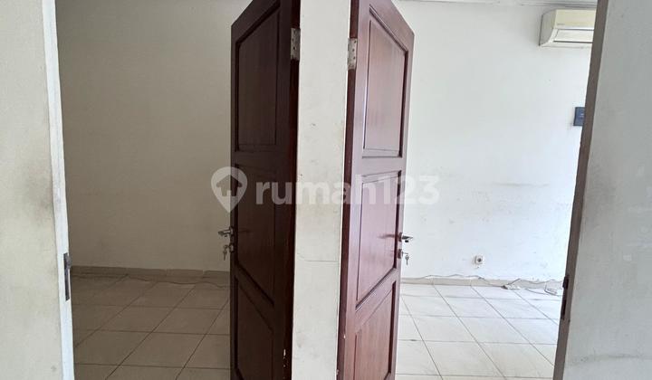 Move-In Ready Shop: Strategic Location Near Gembira Loka Zoo, Suitable for Business & Office 2