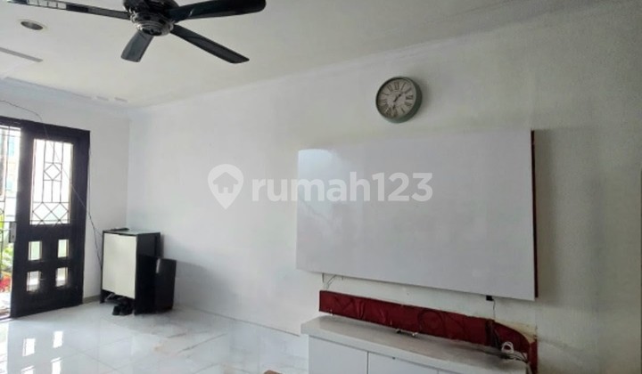 Rumah Siap Huni di Taman Modern, Cakung. Lokasi Strategis dan Dekat Aeon Mall. 2