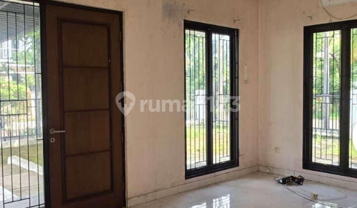 Rumah Ekslusif 2 Lantai di Aralia Harapan Indah 1