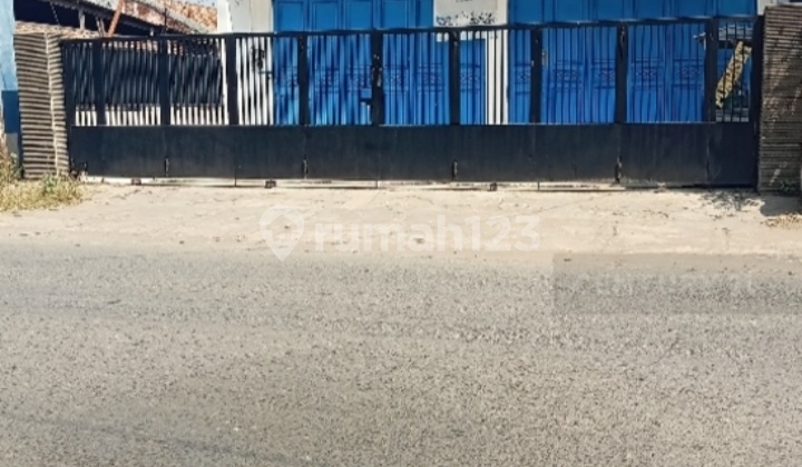 Ruko Komersial, Luas, dan Sangat Strategis di Tegal Ruko Komersial, Luas, dan Sangat Strategis di Tegal