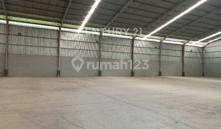 Ready-to-Use and Strategic Warehouse in Tegal
