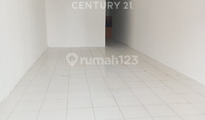 Commercial and Ready-to-Use Shophouse in Tegal City