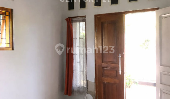 Spacious, Comfortable, and Strategic Residence in Tegal Regency