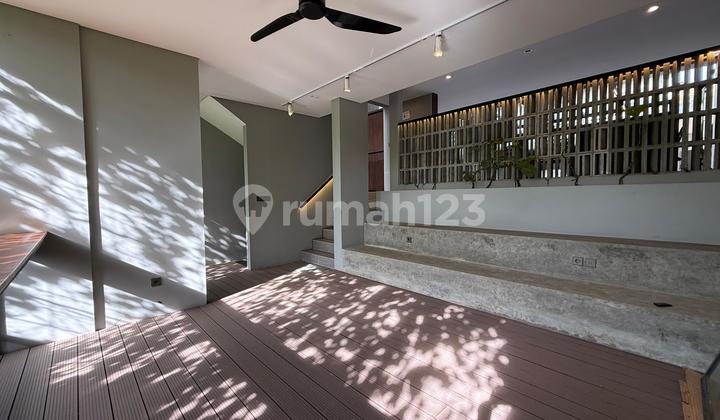 Near Toll Access, House, 3 Floors, Freehold Title, Near Landmark, Installment Payment Available. 2