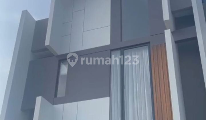 Rumah 3 Lantai with jacuzi 2