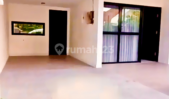 Rumah 2 Lantai Fullrenov Desain Apartment+ Semi Furnish Siap Huni
