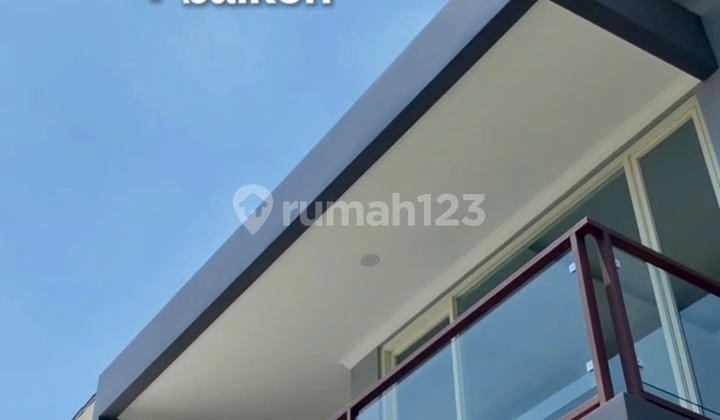 Rumah Premium 2 Lantai Bonus Private Pool di Safira Garden Rumah Premium 2 Lantai Bonus Private Pool di Safira Garden