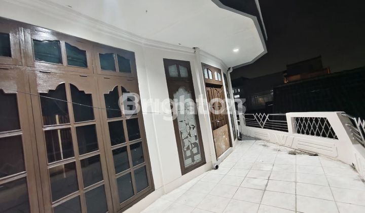 Rumah 2 lantai full furnished *WARU INDAH* 2