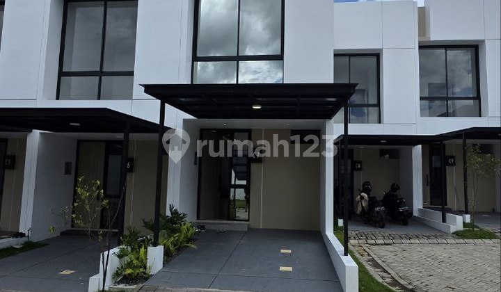 New Minimalist House Near Binus Campus in Araya Malang