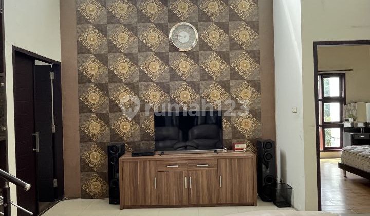 Rumah Poros Jalan Full Furnish di Jl Dewandaru Lowokwaru 2