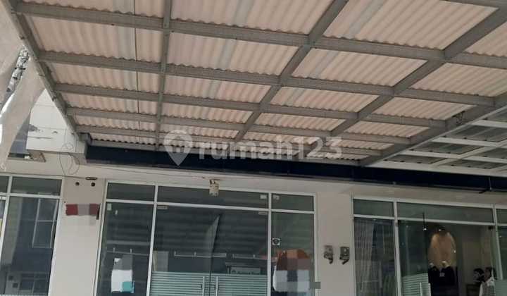 Beautiful Ready-to-Occupy Shop House in Kota Wisata Beautiful Ready-to-Occupy Shop House in Kota Wisata