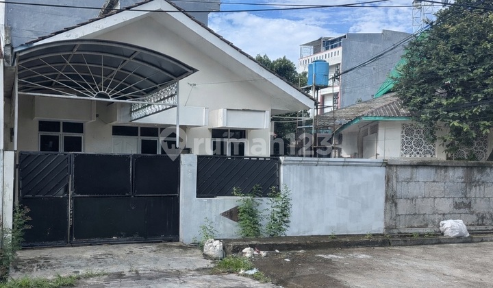 Disewakan Rumah di Sunter, Akses Mudah ke Jalan Raya