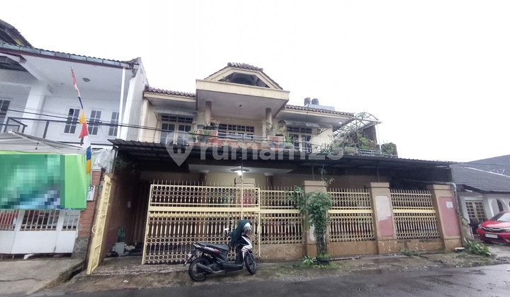 Spacious and Large House, Suitable for a Large Family in Pharmindo 1