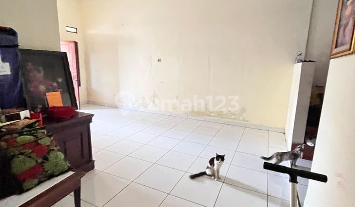 Ready-to-Occupy House Near Toll Road and Healthcare Facilities in Margaasih 2