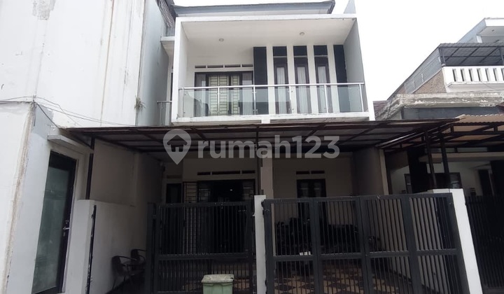 Hot Property di Cimahi Selatan! Rumah Modern 3 Lantai, Lokasi Super Strategis