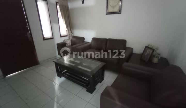 Rumah Bagunan Terawat Lokasi Strategis di Melong Rumah Bagunan Terawat Lokasi Strategis di Melong