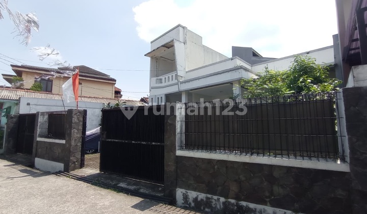 Rumah Nyaman & Stylish di Cijerah - Cocok Hunian & Investasi