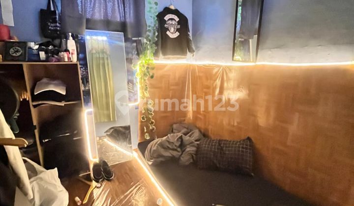 Rumah Strategis Dekat Pusat Perbelanjaan di Melong Green 2