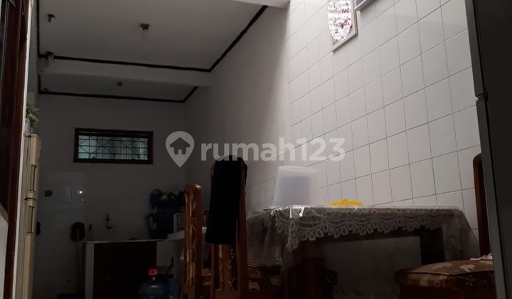 Rumah 2 Lantai Area Aman di Cimahi Selatan Rumah 2 Lantai Area Aman di Cimahi Selatan