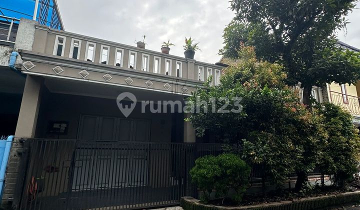 Rumah Lokasi Strategis Dekat Sekolah di Melong Green Rumah Lokasi Strategis Dekat Sekolah di Melong Green