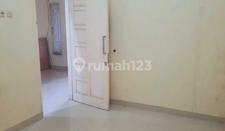 Strategic Location House Near the Market in Gempol Asri 2