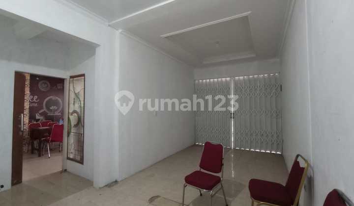 Strategic Shop House Suitable for Business in Pharmindo 2
