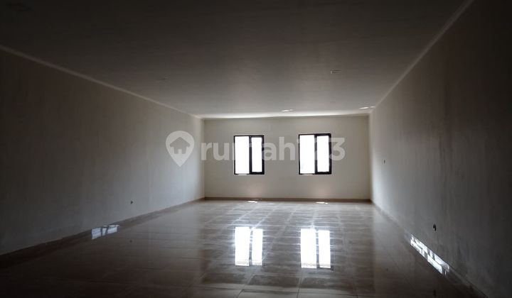 Right Investment! Shophouse in Cijerah 2