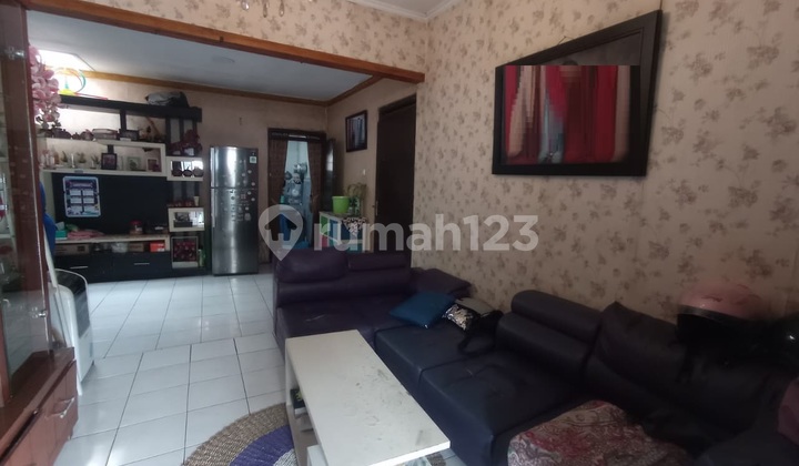 Rumah Terawat Lokasi Strategis di Pharmindo Rumah Terawat Lokasi Strategis di Pharmindo