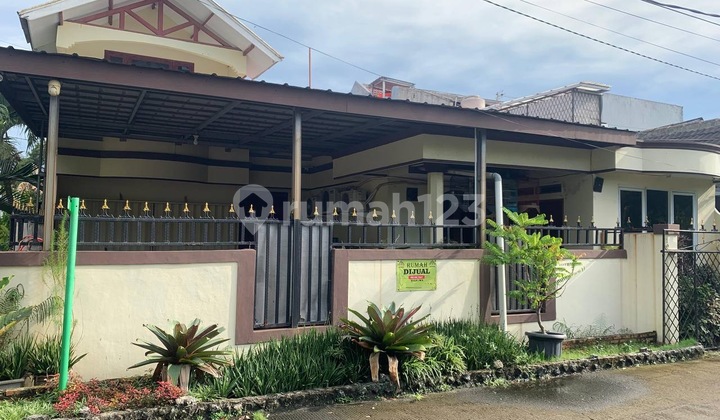 For Sale at a Bargain Price, Luxurious House in Tytyan Kencana Housing Complex 2