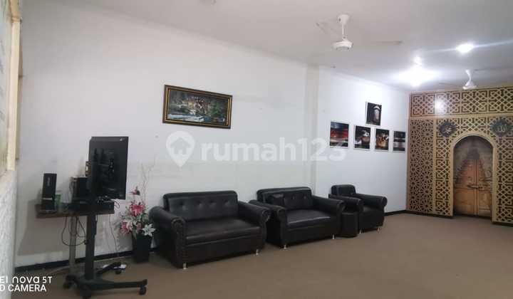 For Rent: Very Strategic Shop House in Kota Baru Parahyangan 2