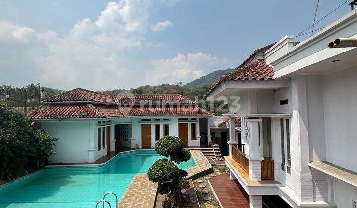 Luxury House in Sukabumi Luxury House in Sukabumi