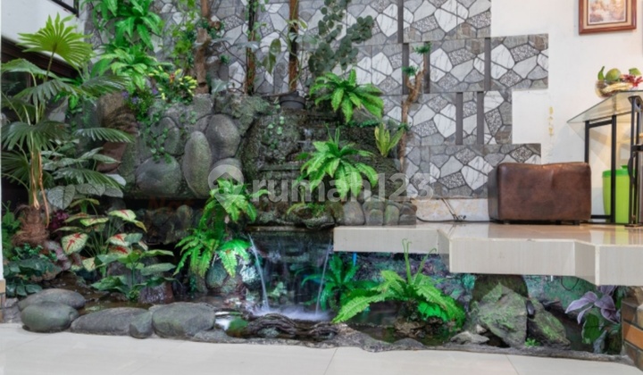 Rumah di Wilayah yang Nyaman. Properti 2 Lantai Ini Berada di Lingkungan yang Mudah Dijangkau. Rumah di Wilayah yang Nyaman. Properti 2 Lantai Ini Berada di Lingkungan yang Mudah Dijangkau.