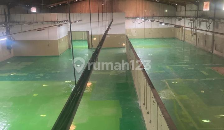 MUST BE SOLD  FACTORY AND WAREHOUSE FOR SALE IN PASAR KEMIS AREA NEAR CIKUPA TOLL GATE
