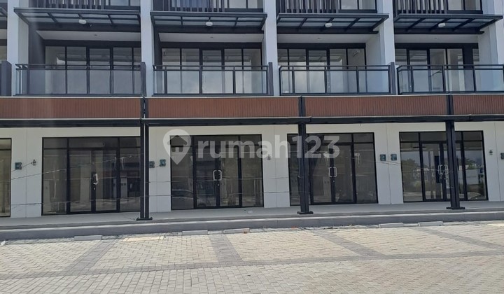 Disewa Cepat Ruko Hampton Avenue Baru Hadap Jln Lebar