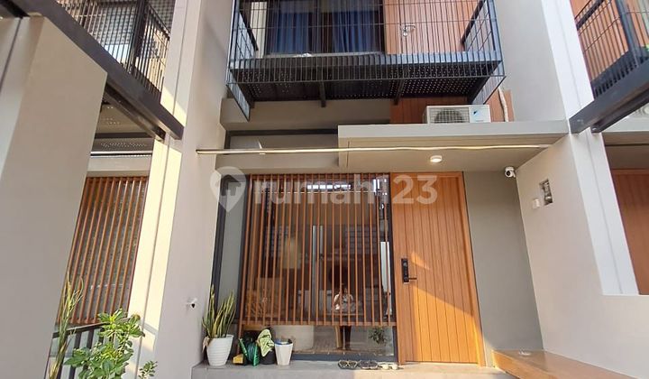 FOR QUICK SALE House in Fleekhauz cluster BSD city ONLY 1 BILLION