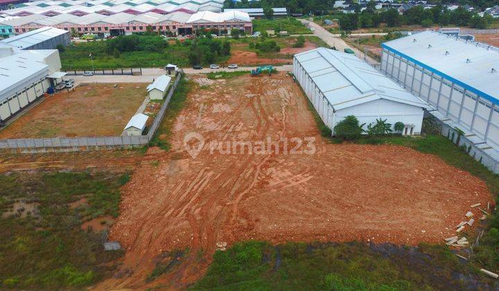 Disewa Kavling Industri di Kawasan Pergudangan Sukarame Palembang, Sumatera Selatan Luasan 7060 M2 Kotak Persegi. Titik Lokasi Yang Ditawarkan Https maps.app.goo.gl q9wy2ac7efa6sxwz7 Keuntungan Dan Kelebihan Kawasan Pergudangan Sukarame palembang Di Dalam 2