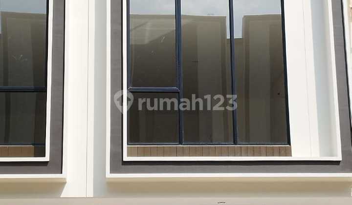 FOR RENT: F&B RETAIL SPACE IN SERPONG CULINARY AREA FOR RENT: F&B RETAIL SPACE IN SERPONG CULINARY AREA