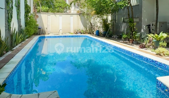 DIJUAL RUMAH DENGAN KOLAM RENANG DI CLUSTER FAVORITNYA ALAM SUTERA 2
