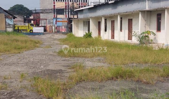 DISEWAKAN SEGERA Kavling COMERSIAL  Lokasi: Jl.Raya PUSPIPTEK Tangsel - Banten.  Luas +-3 432 m  Lebar muka +-42m Sertipikat Hak Milik.  Bisa Cocok Untuk Usaha : * Food and Beverage / Coffe Shop * Mini Market  * Toko Buah.  * Toko /showroom - Charging Sta 1
