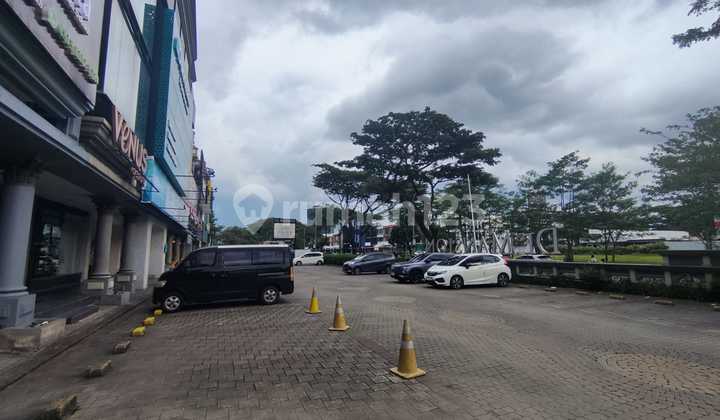 Hot Sale 2-Unit Row House in Alam Sutera (Demansion) Currently Leased, Free Parking 2