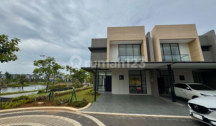 Hoek & Lake View 8X20!! Sanur Villa White Sand House